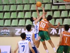 福建男篮表现出色，赢得全队赞誉