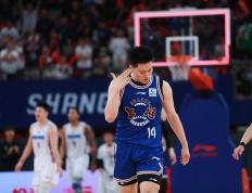 包含上海男篮取得惊艳胜利，士气大振的词条