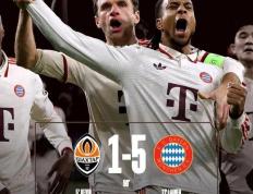 包含拜仁大败亚特兰大，成功挺进半决赛的词条