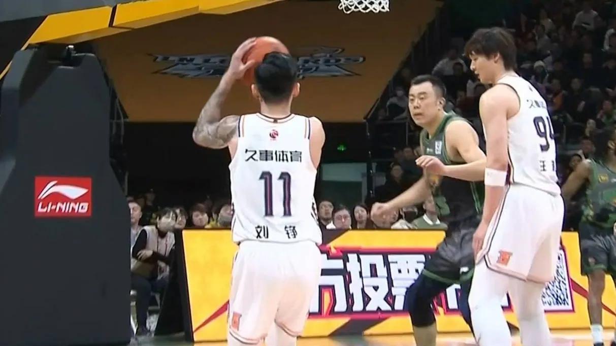 关于一方客场激战,力挫对手取得关键胜利晋级的信息