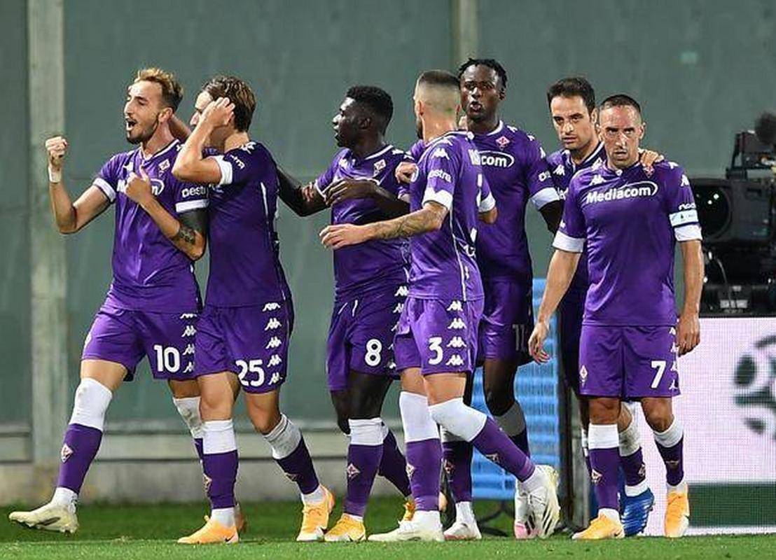 包含意甲球员风采依旧，创造传奇战绩的词条