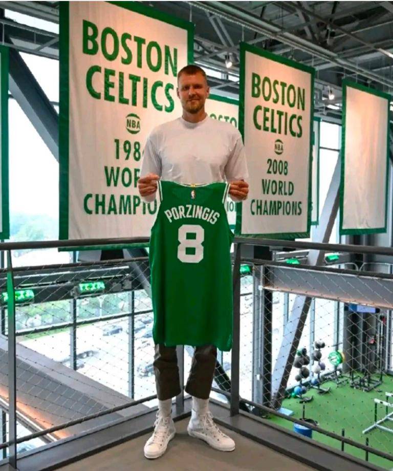 波尔津吉斯险胜欧文，官方宣布新规关键表现点燃全场！的简单介绍