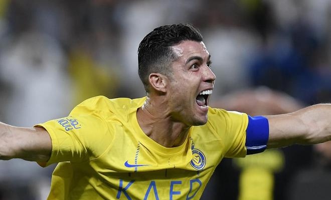 包含C罗新星晋级下一阶段表现突出，巴塞罗那前途光明！比赛高潮迭起的词条